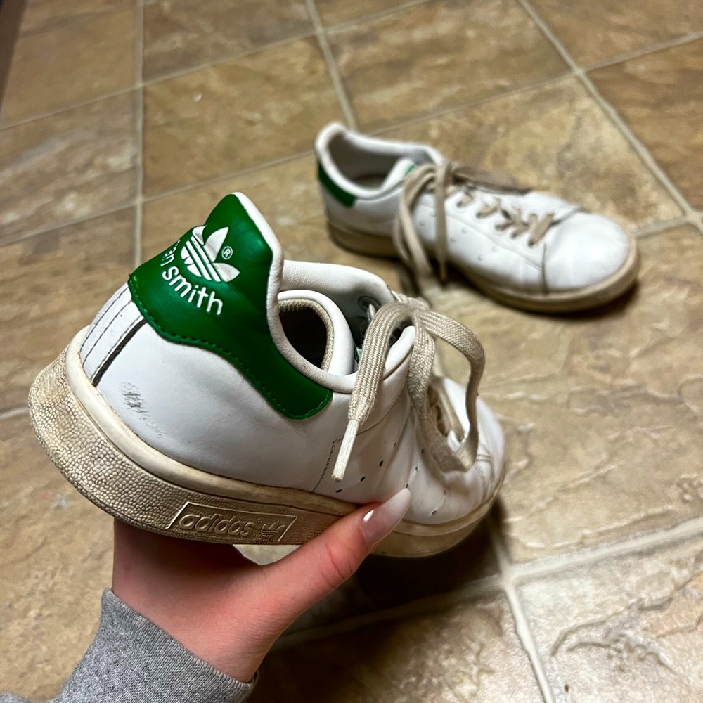 Women’s 7.5 Stan Smith Shoes